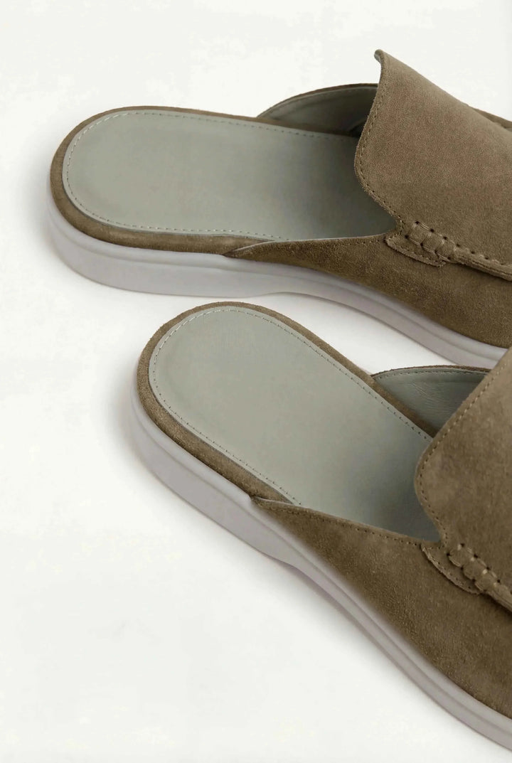 Mule Yacht en Suède Olive