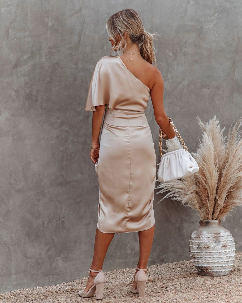 Tamari™ | Robe Midi en Satin Élégante